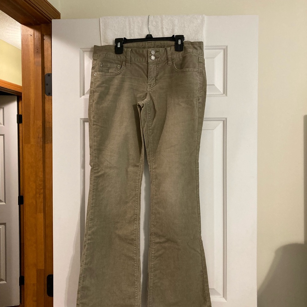 American Eagle Stretch Corduroy Tan Pants Size 8 (run small)